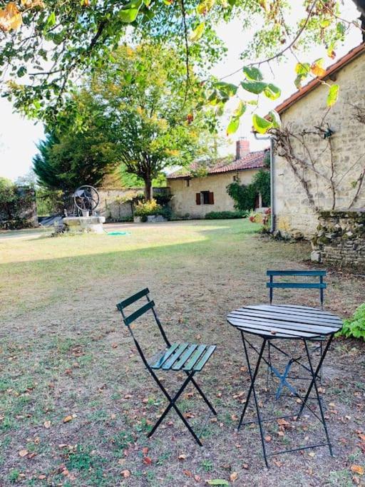Uniquely Private Holiday Villa In The Charente Puyreaux Exterior photo